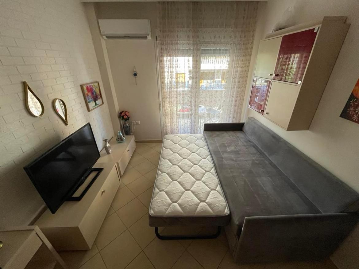 Brick Apartment Néa Péramos Εξωτερικό φωτογραφία